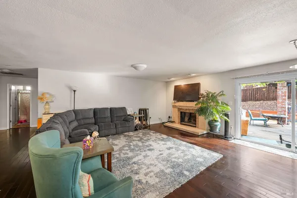 $745,000 | 506 Midway Court, Martinez, CA 94553
