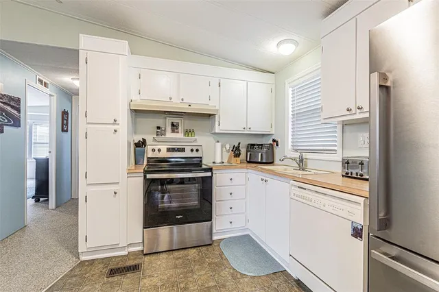 $149,900 | 3201 Great Oak Street, Wesley Chapel, FL 33543