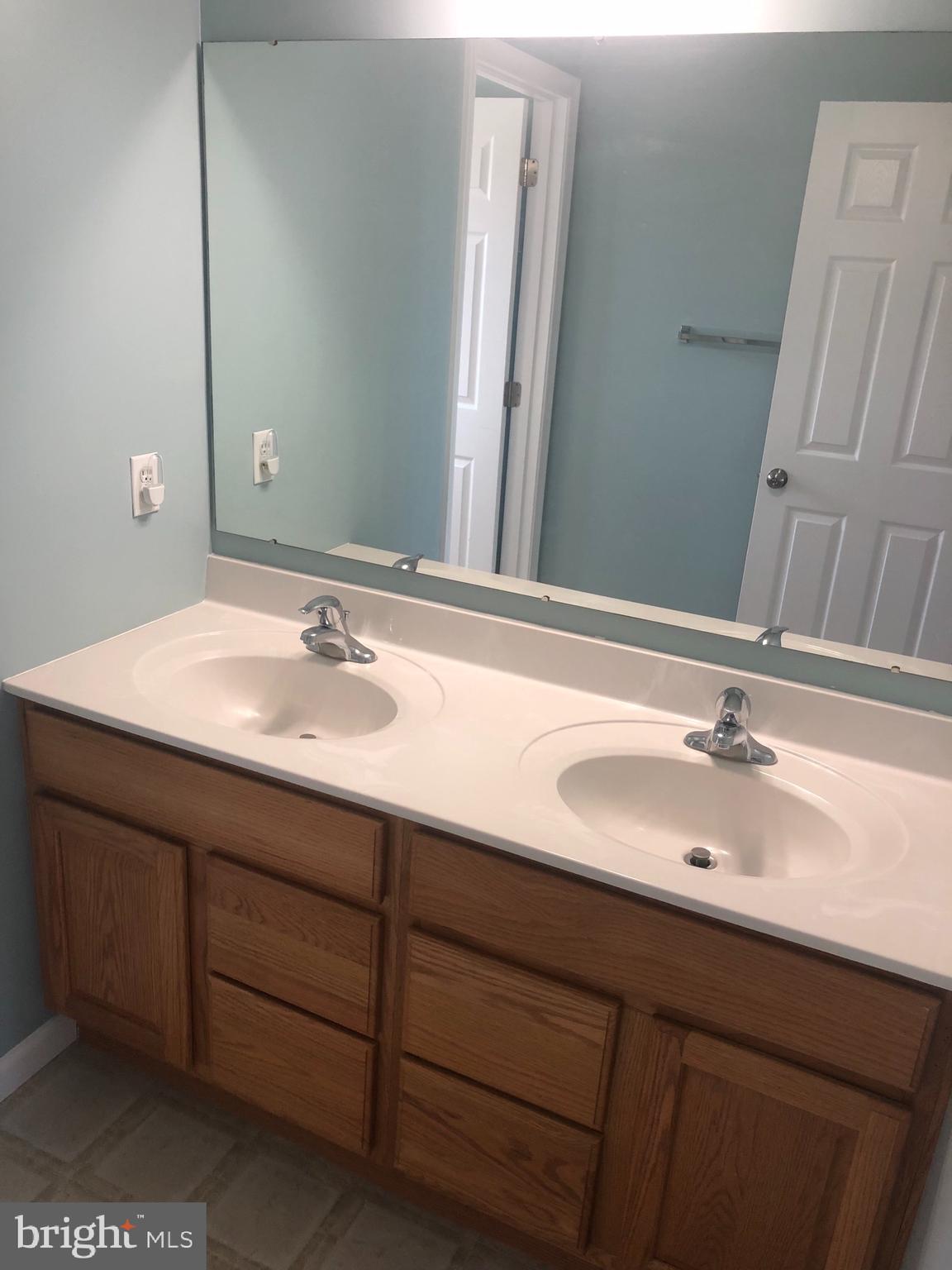 990 East Butter Road York, PA 17406 - Photo 30 of 34