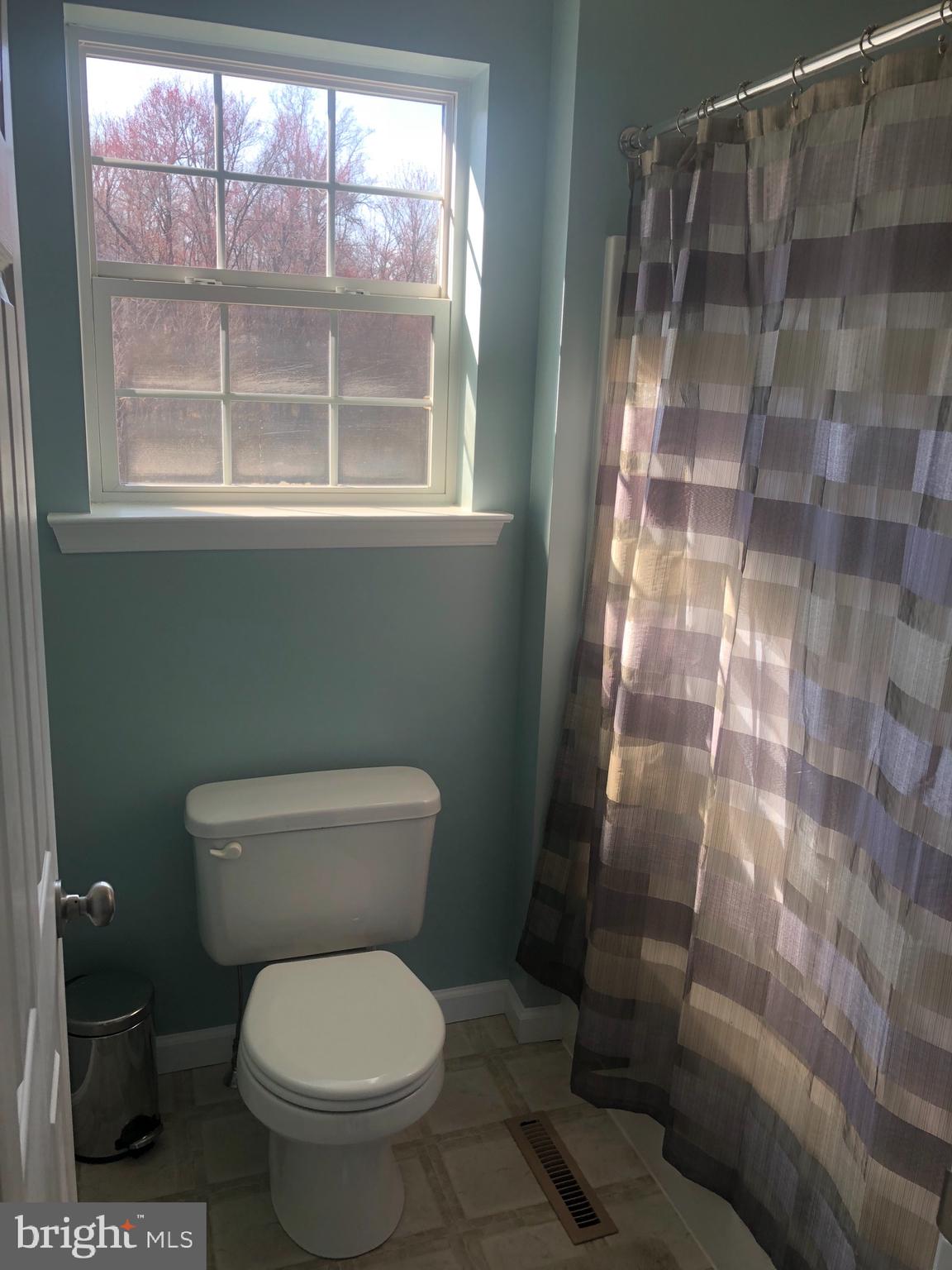 990 East Butter Road York, PA 17406 - Photo 31 of 34