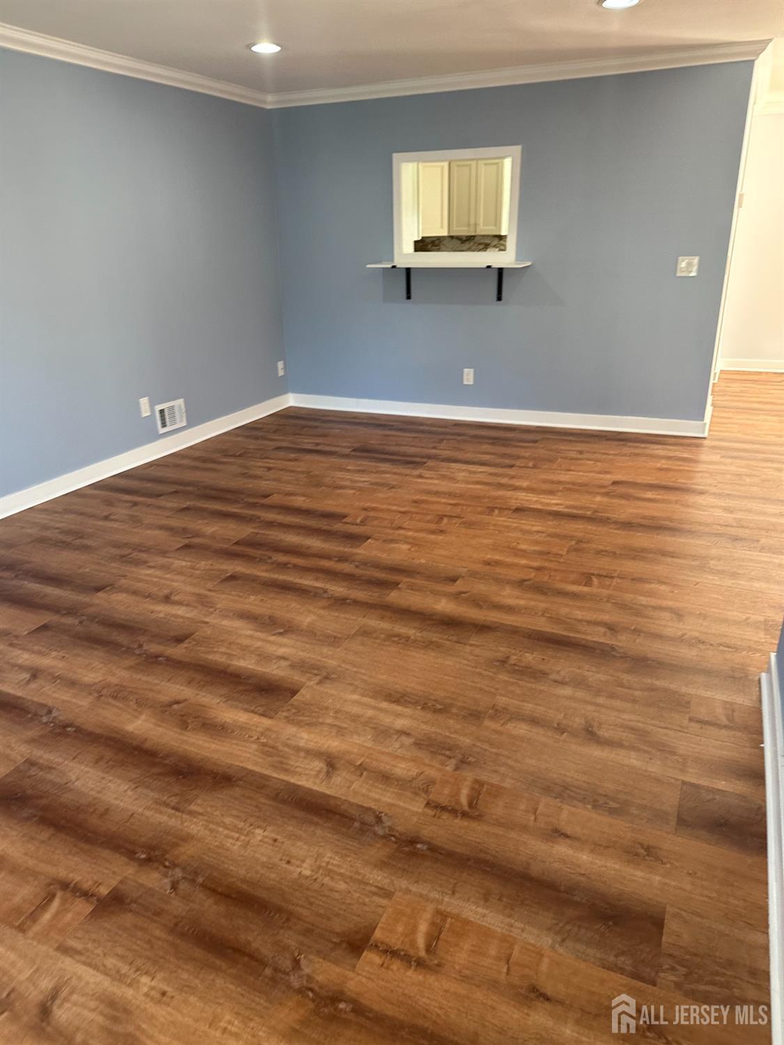 44 Jeffrey Circle Dayton, NJ 08810 - Photo 3 of 16