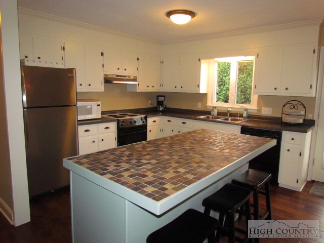1718 Deerfield Road Boone, NC 28607 - Photo 3 of 35 Gallery Image 3