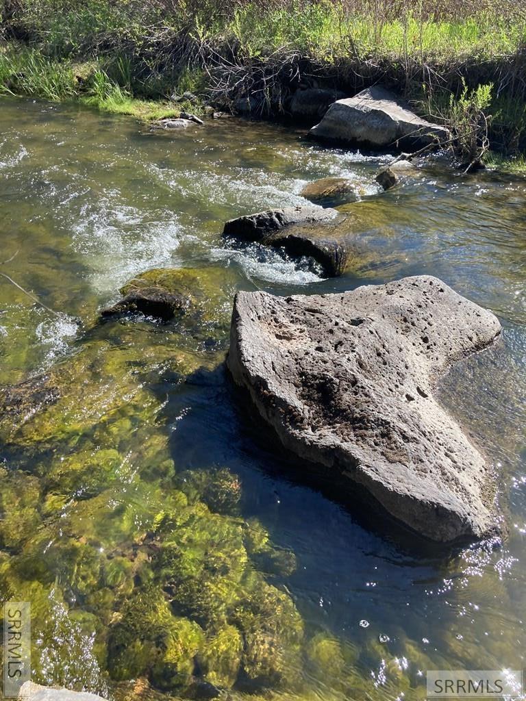 Na Idmon Road Spencer, ID 83446 - Photo 6 of 24