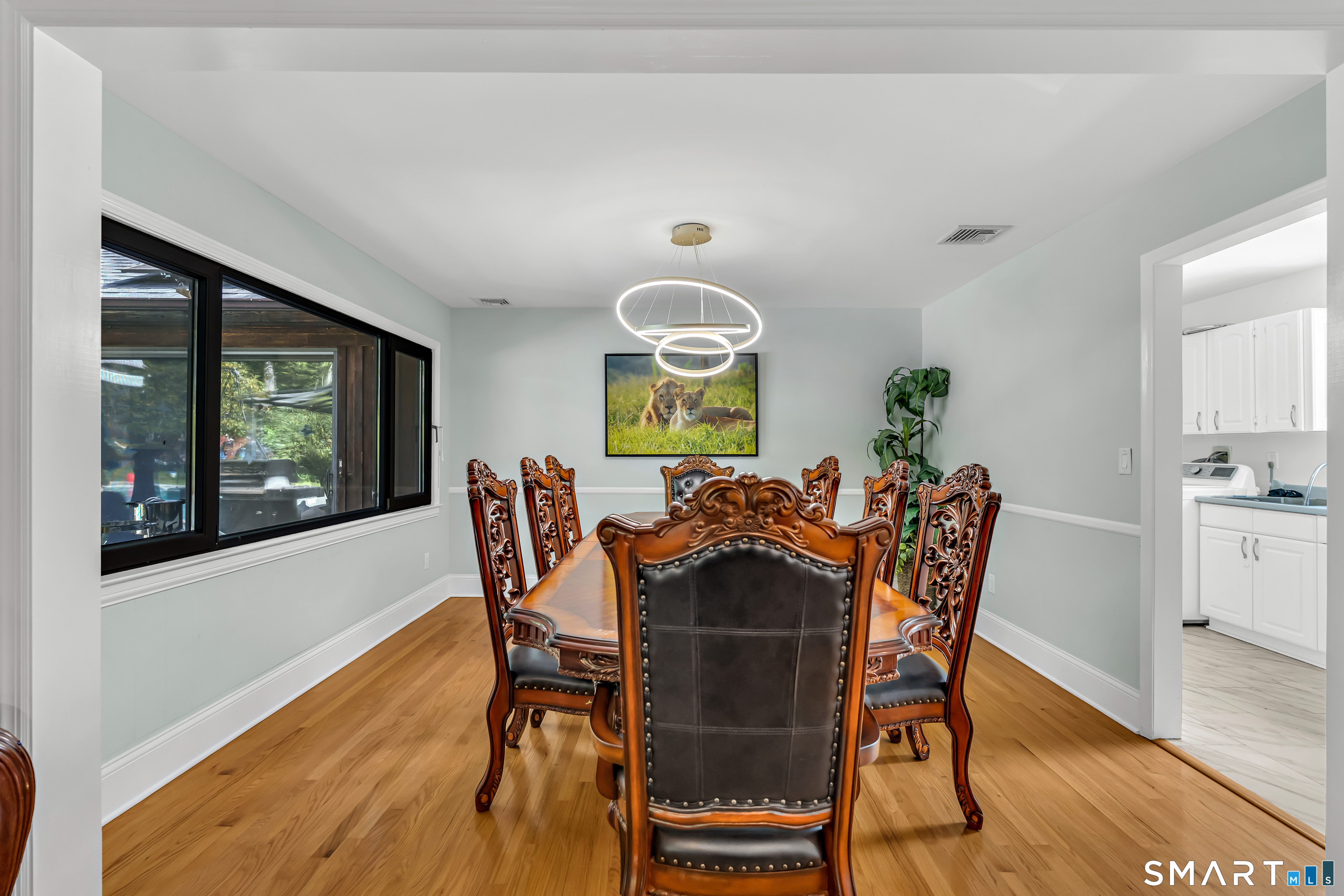 68 Parry Road Stamford, CT 06907 - Photo 9 of 39 Gallery Image 9