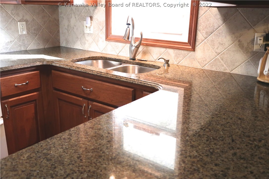 2447 Balls Branch Road Culloden, WV 25510 - Photo 6 of 26 Gallery Image 6