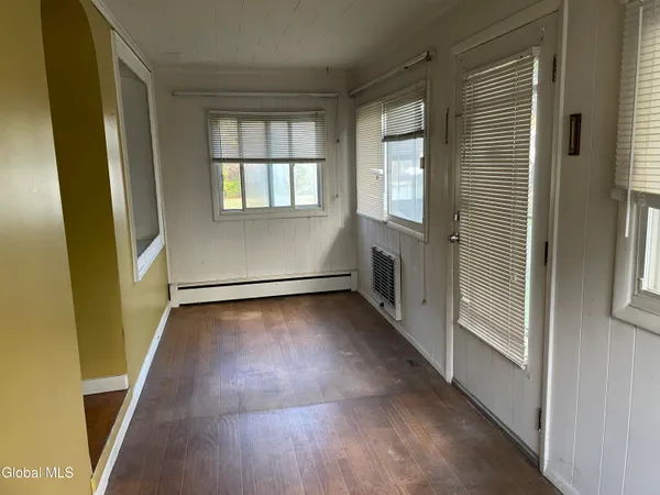 $285,900 | 11 Pine Street, Bethlehem, NY 12203