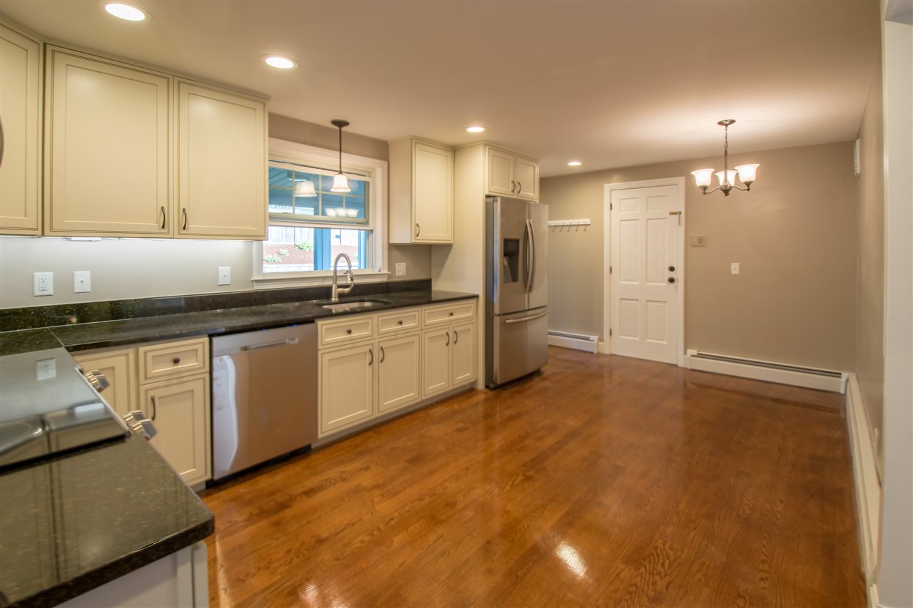 445 Ray Street Manchester, NH 03104 - Photo 5 of 23 Gallery Image 5