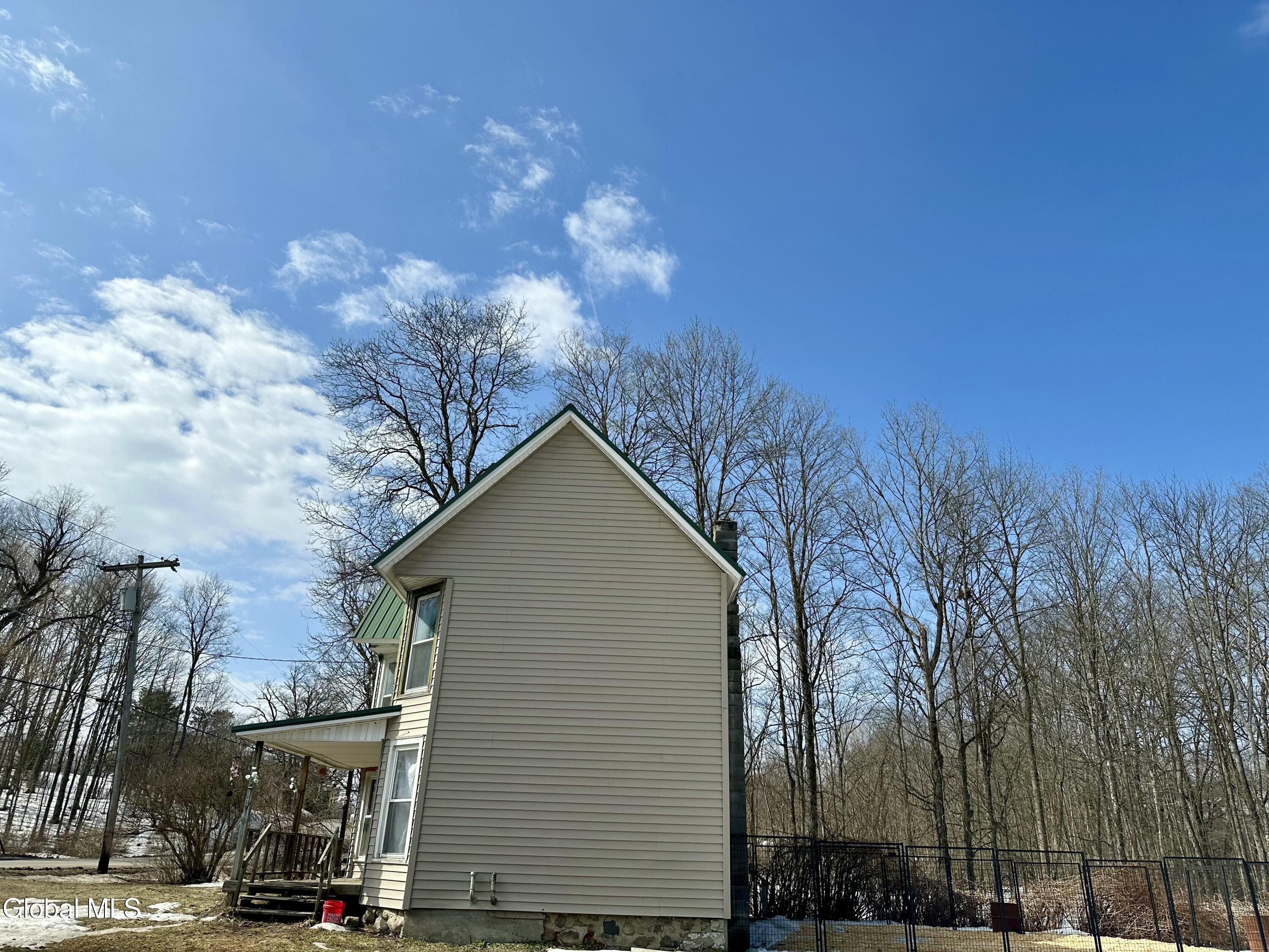 163 Creek Road Little Falls, NY 13365 - Photo 3 of 11 IMG_6055