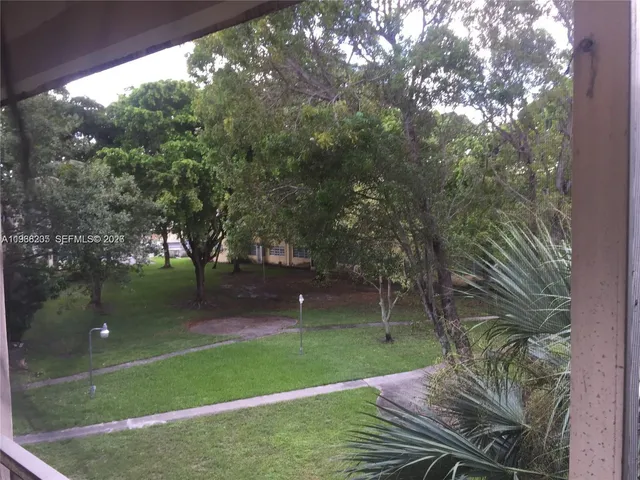 $1,450 | 1550 Northeast 191st Street, Unit 309, Miami, FL 33179