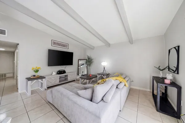 $249,900 | 4102 Sherwood Lane, Unit 8, Houston, TX 77092