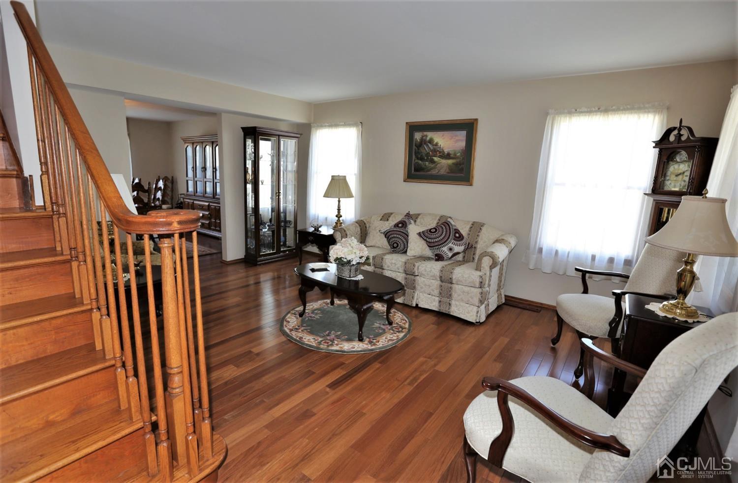 19 Constable Road Kendall Park, NJ 08824 - Photo 2 of 25 Gallery Image 2