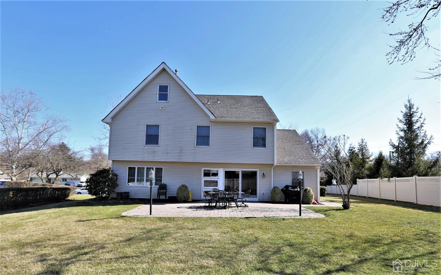 19 Constable Road Kendall Park, NJ 08824 - Photo 23 of 25 Gallery Image 23