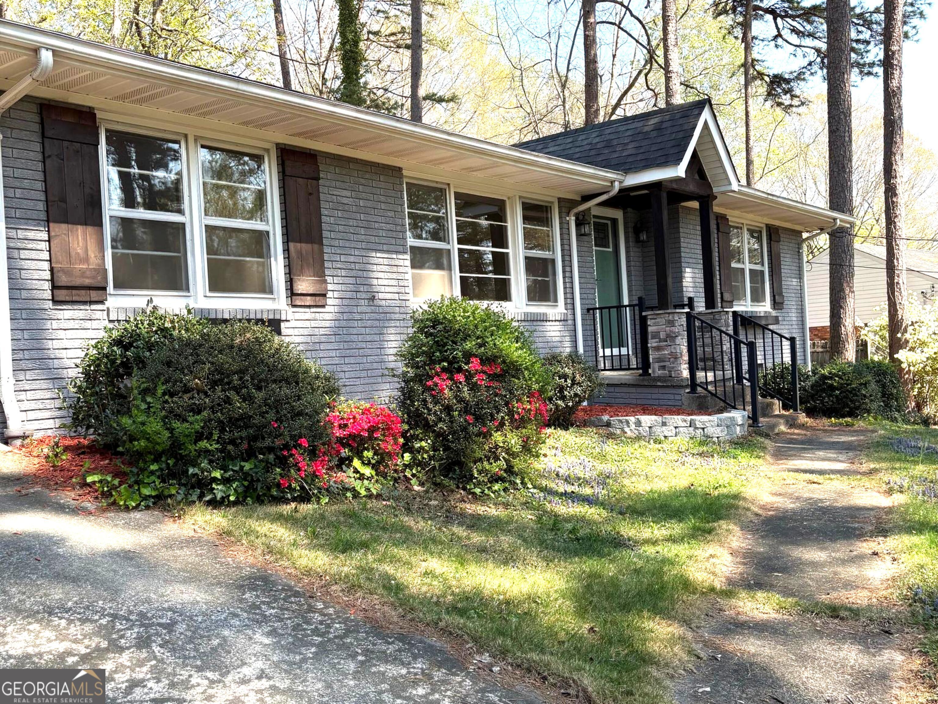 391 Rosedale Street Toccoa, GA 30577 - Photo 2 of 43