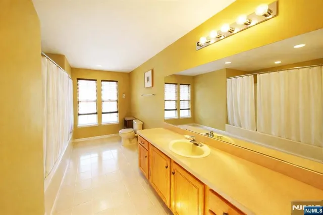 $850,000 | 30 Goldfinch Road, Jackson, NJ 08527