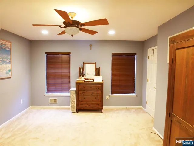 $850,000 | 30 Goldfinch Road, Jackson, NJ 08527