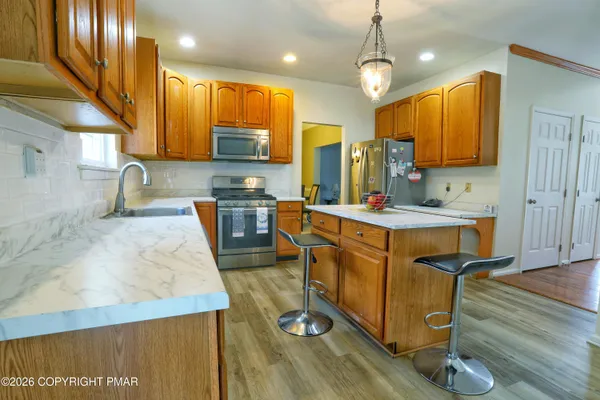 $519,999 | 2323 Snapdragon Point, East Stroudsburg, PA 18301