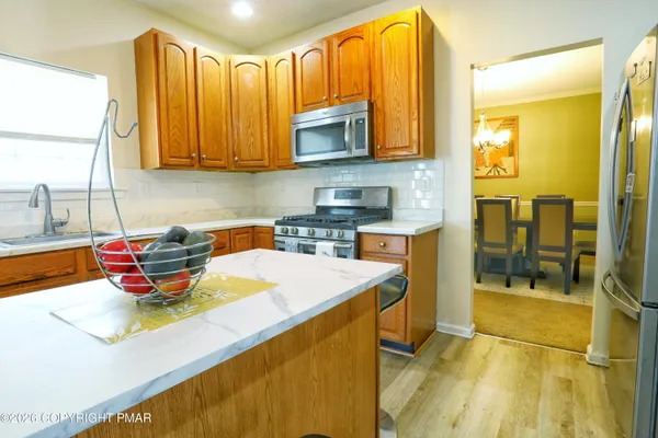 $519,999 | 2323 Snapdragon Point, East Stroudsburg, PA 18301