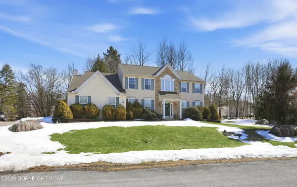 $519,999 | 2323 Snapdragon Point, East Stroudsburg, PA 18301