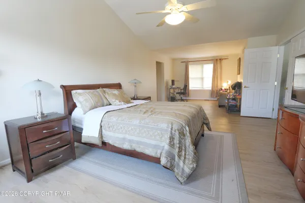 $519,999 | 2323 Snapdragon Point, East Stroudsburg, PA 18301