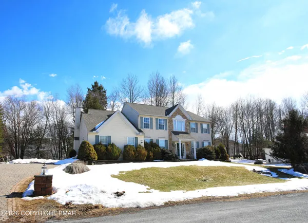 $519,999 | 2323 Snapdragon Point, East Stroudsburg, PA 18301