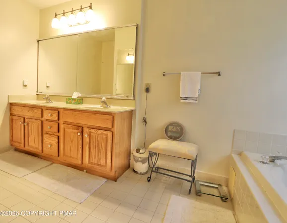 $519,999 | 2323 Snapdragon Point, East Stroudsburg, PA 18301