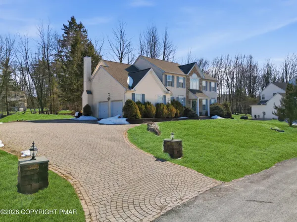 $519,999 | 2323 Snapdragon Point, East Stroudsburg, PA 18301