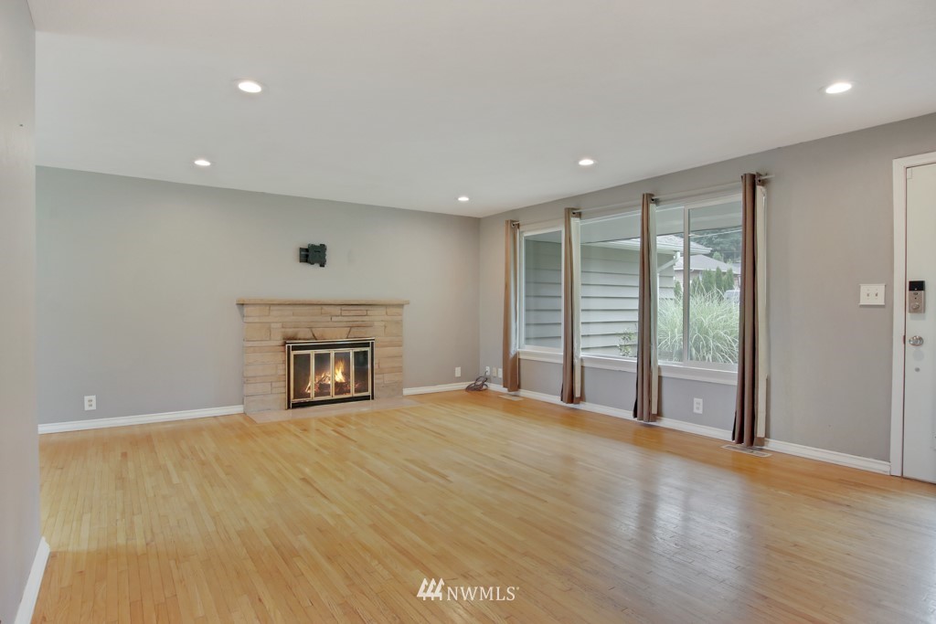 4312 Robin Road West University Place, WA 98466 - Photo 6 of 24 Gallery Image 6