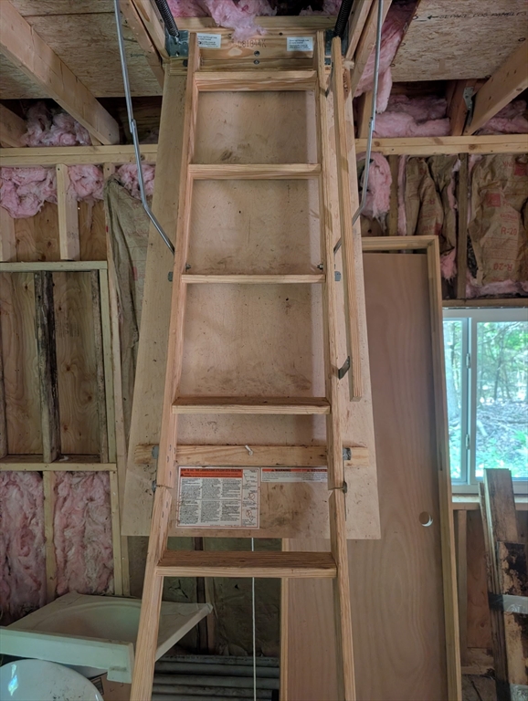 127 Round Hill Road Chester, MA 01011 - Photo 9 of 10
