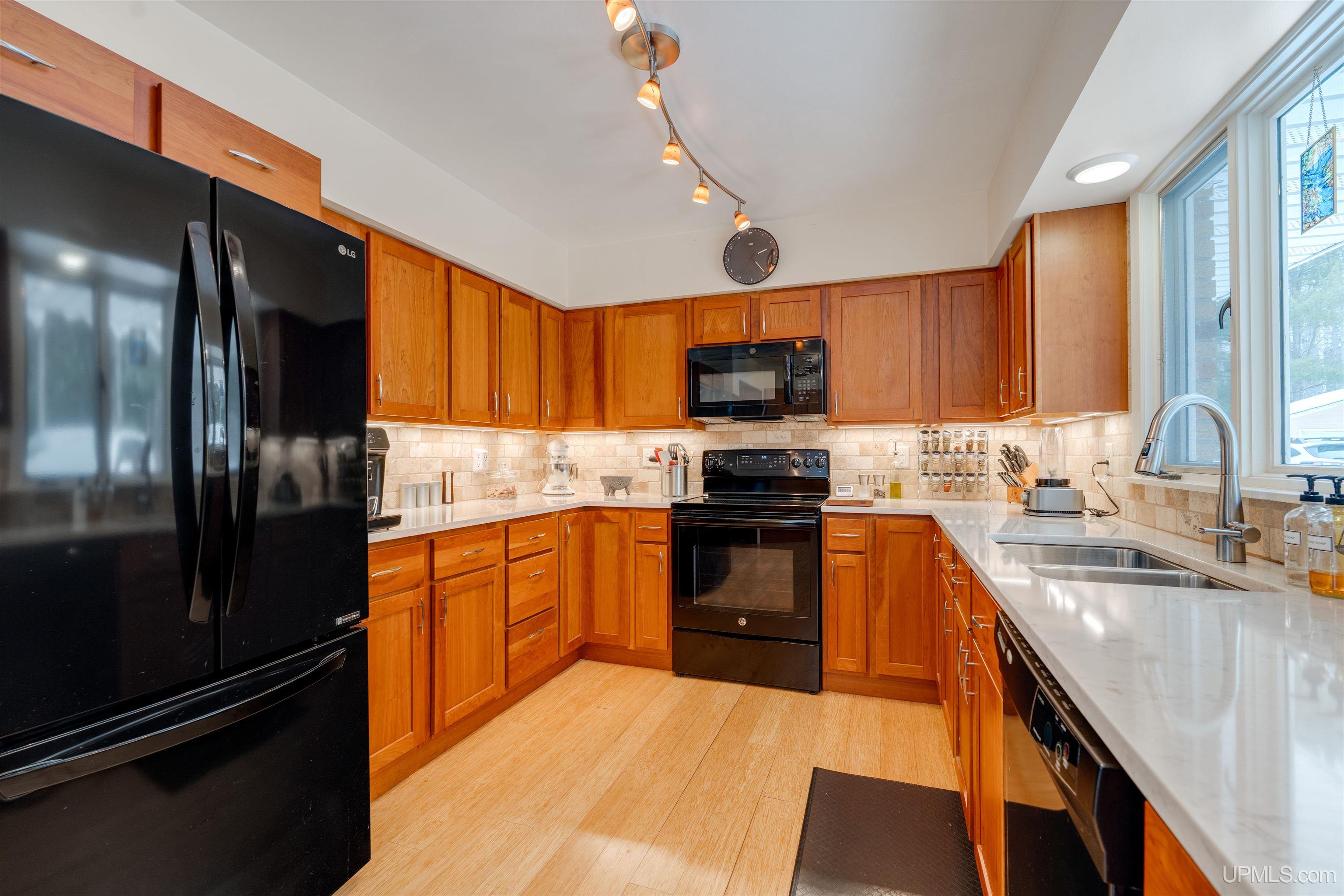 7888 Island Lake Road Manistique, MI 49854 - Photo 9 of 74