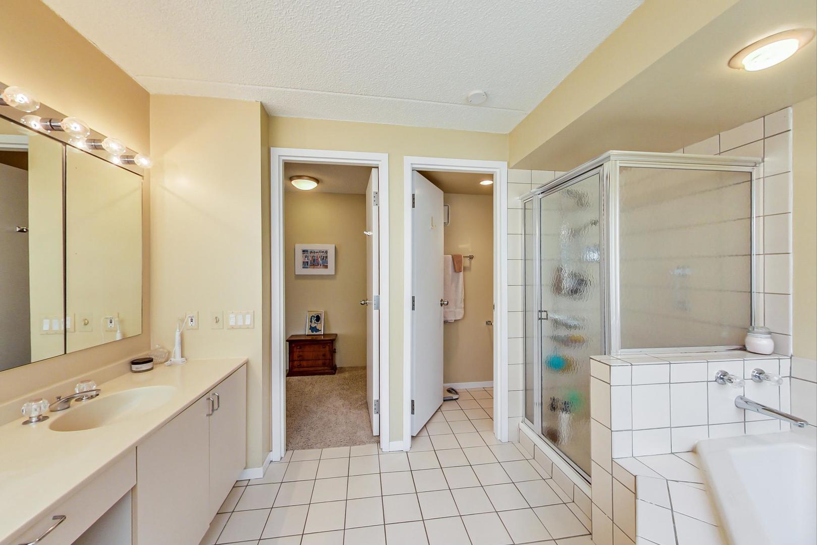 1736 Seton Road Northbrook, IL 60062 - Photo 19 of 35