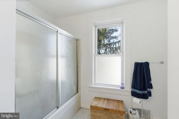 $367,000 | 233 Ellis Street, Burlington, NJ 08016
