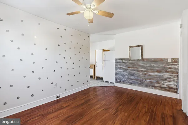 $367,000 | 233 Ellis Street, Burlington, NJ 08016