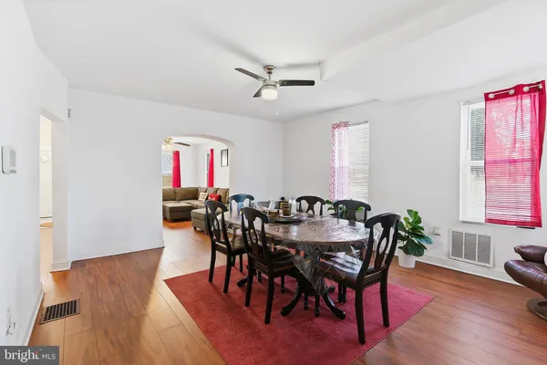$367,000 | 233 Ellis Street, Burlington, NJ 08016
