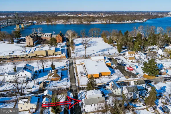 $367,000 | 233 Ellis Street, Burlington, NJ 08016