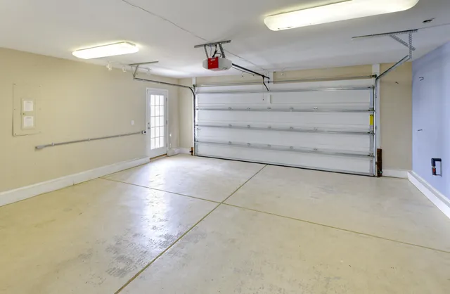 $385,000 | 113 Farm Quarters Drive, Goose Creek, SC 29445