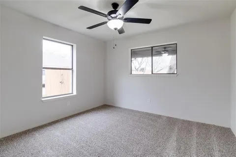 $367,500 | 909 Highland Drive, Cleburne, TX 76033