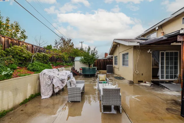 $1,999,900 | 1394 Glacier Drive, Milpitas, CA 95035