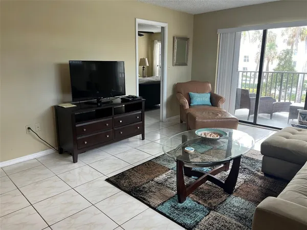 $3,100 | 445 Southeast 21st Avenue, Unit 201, Deerfield Beach, FL 33441