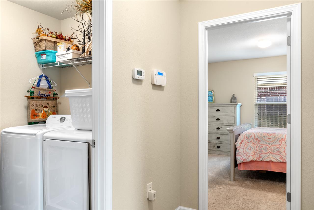 1691 Abbey Loop Foley, AL 36535 - Photo 20 of 36 Laundry room