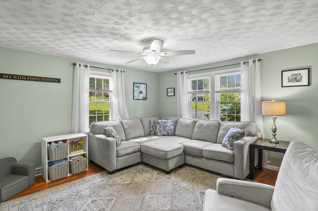8 Upland Road Boylston, MA 01505 - Photo 4 of 30 Gallery Image 4