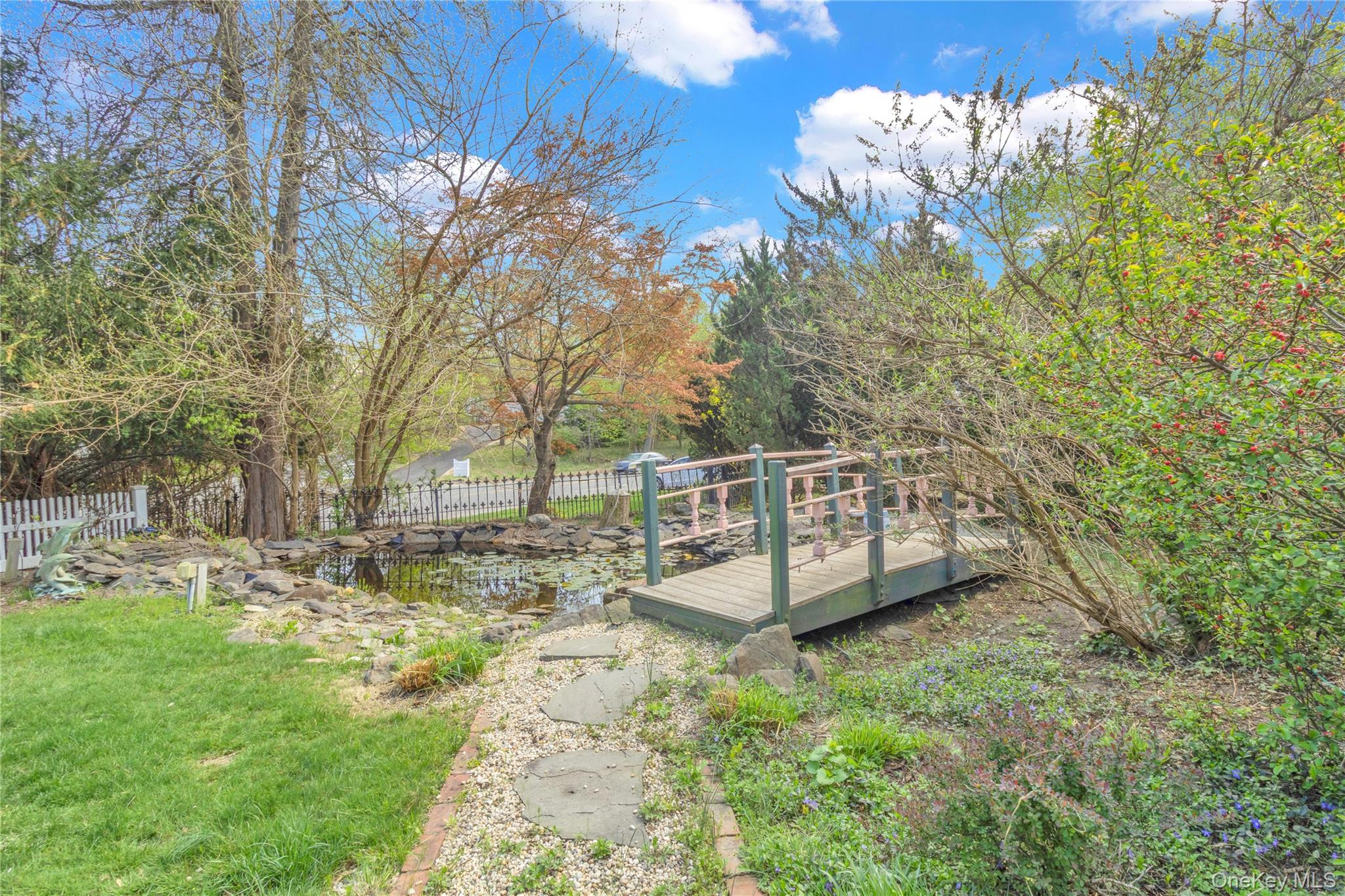 210 Old Town Road East Setauket, NY 11733 - Photo 25 of 28