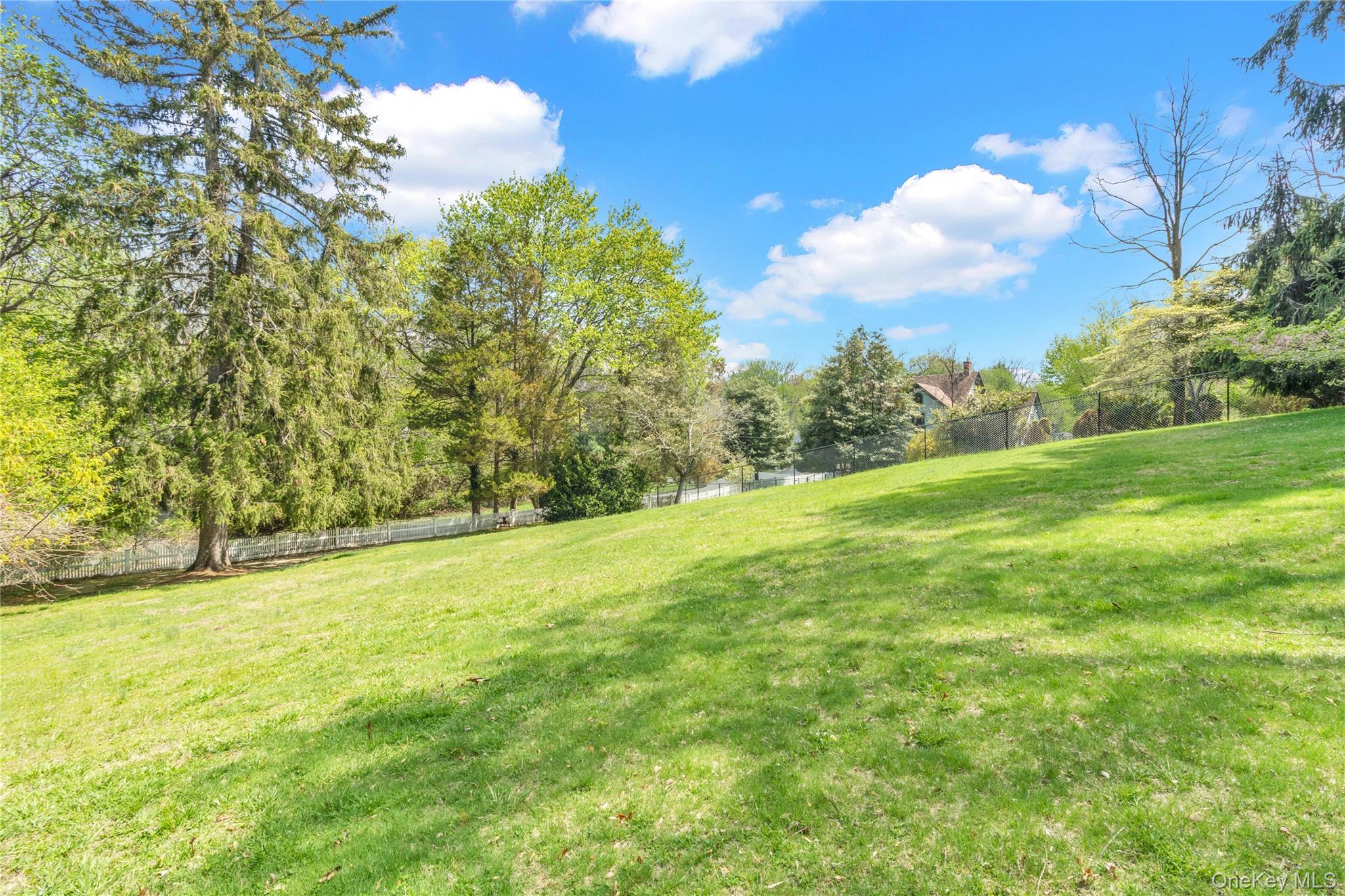 210 Old Town Road East Setauket, NY 11733 - Photo 27 of 28
