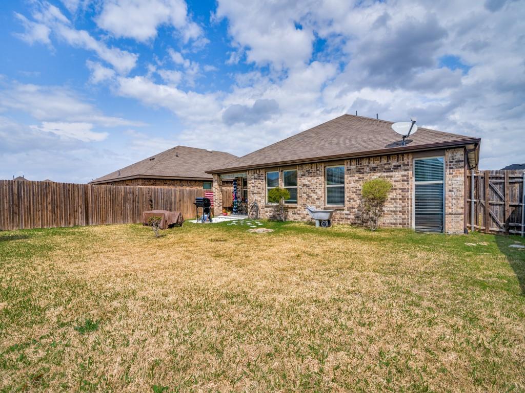 2431 Rosharon Drive Forney, TX 75126 - Photo 24 of 25
