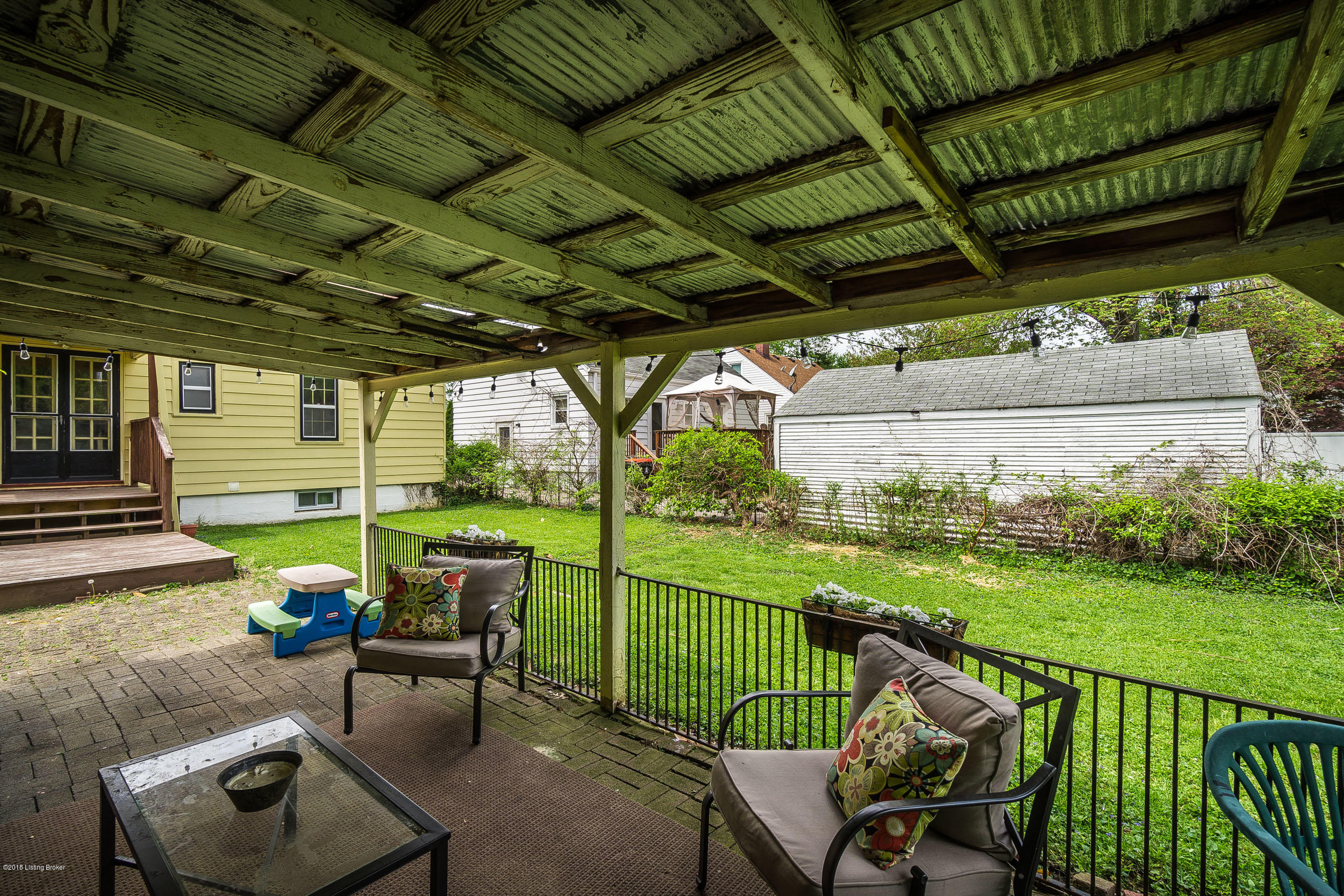 2583 Greenup Road Louisville, KY 40217 - Photo 43 of 45 2583 Greenup Rd-15