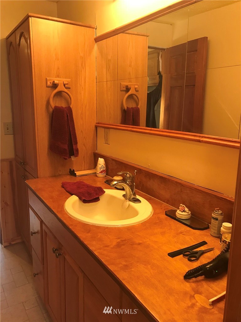 202 Lambert Creek Road Republic, WA 99166 - Photo 12 of 24 Gallery Image 12