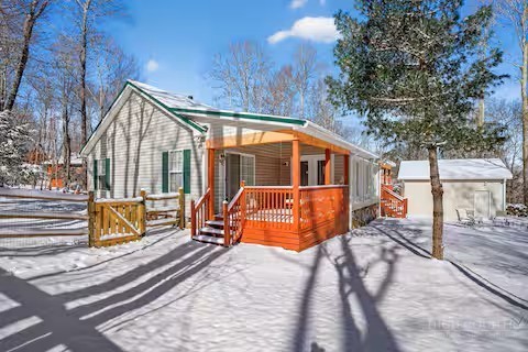 701 Charter Hills Road Beech Mountain, NC 28604 - Photo 2 of 33