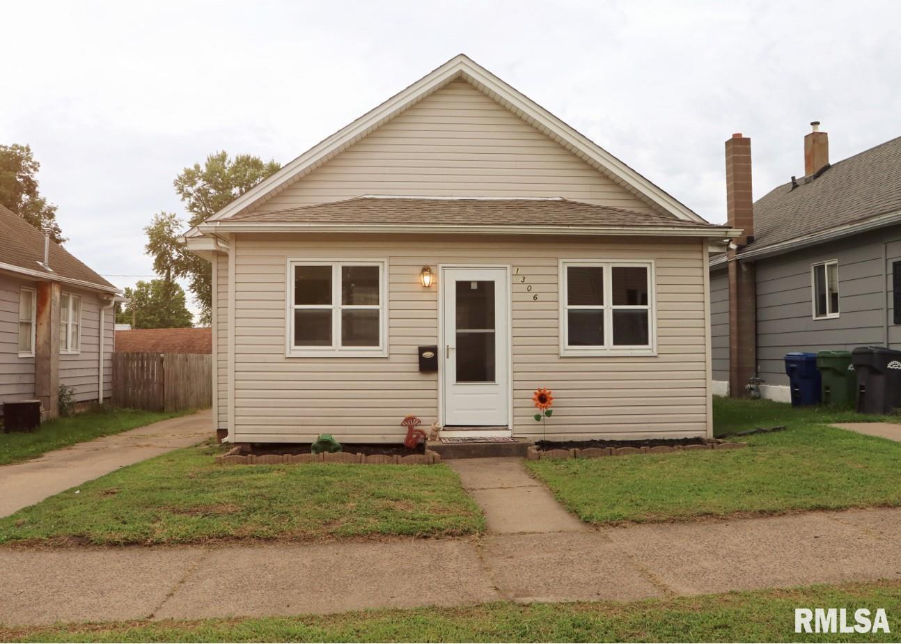 1306 South 9th Street Clinton, IA 52732 - Photo 1 of 19 Gallery Image 1