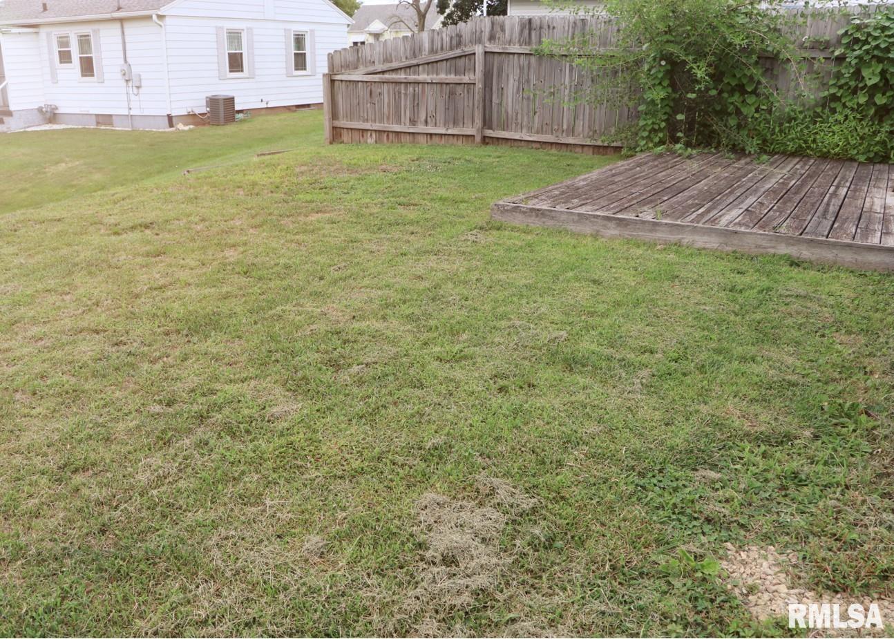 1306 South 9th Street Clinton, IA 52732 - Photo 18 of 19 Gallery Image 18