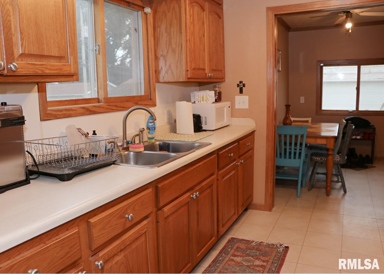 1306 South 9th Street Clinton, IA 52732 - Photo 5 of 19 Gallery Image 5