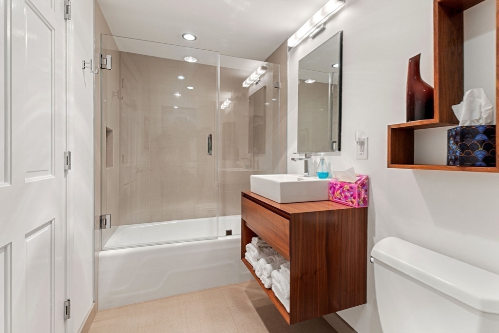 197 8th Street, Unit 807 Boston, MA 02129 - Photo 17 of 42